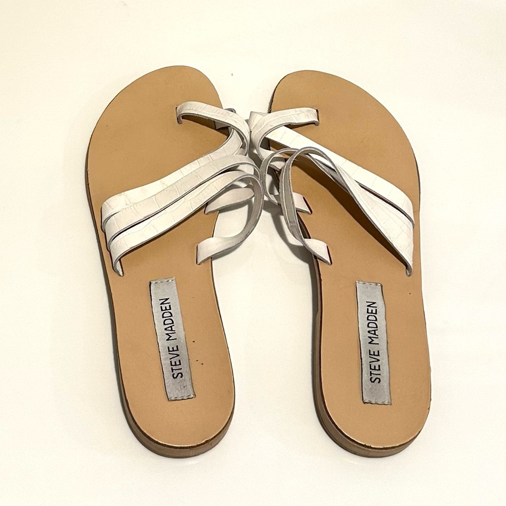 ✨ CLEAR OUT SALE ✨ Steve Madden Ringtone Sandal - Picture 6 of 9